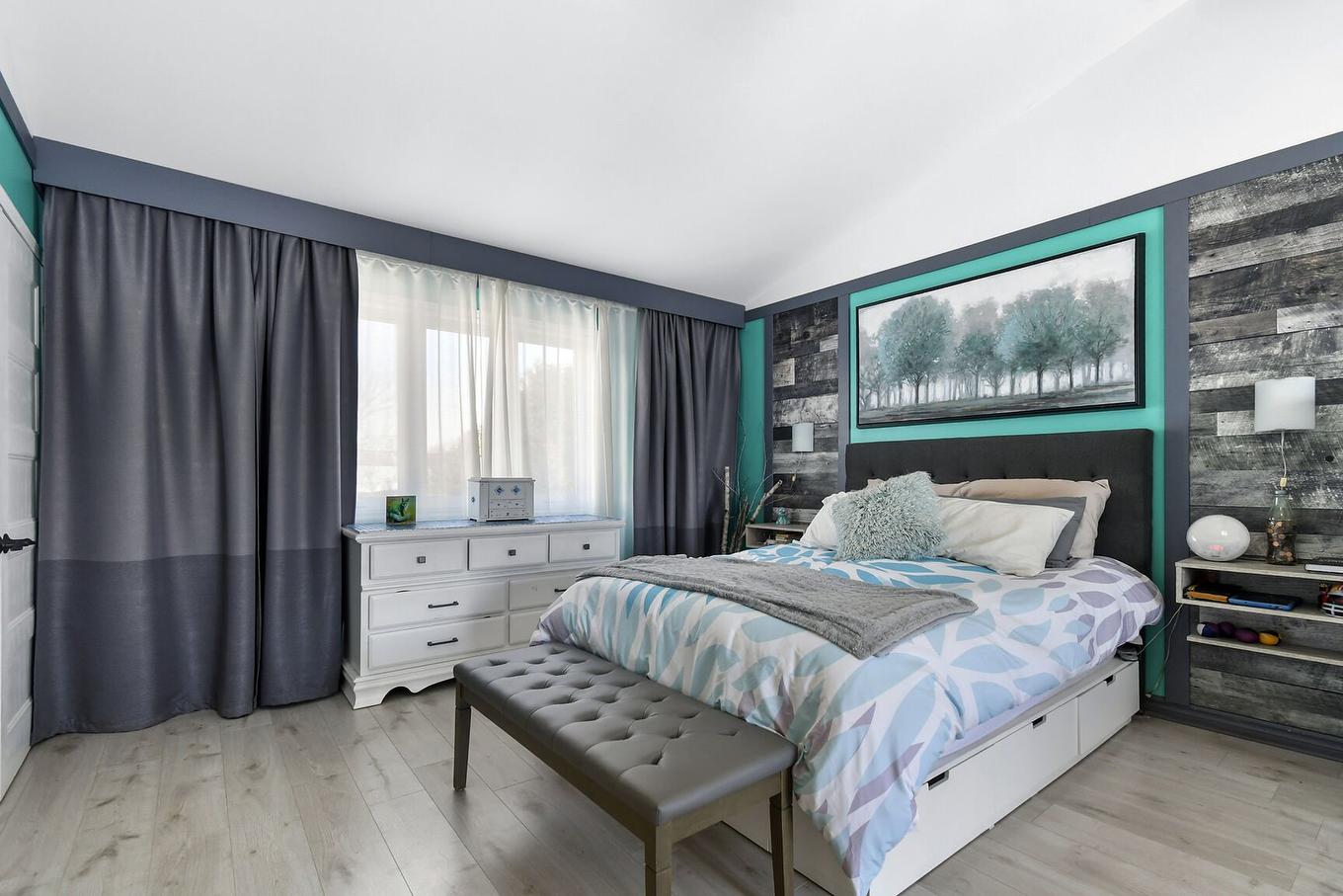 Primary bedroom - 705 Rue Fleury, Laval (Fabreville), QC - Indoor Photo Showing Bedroom