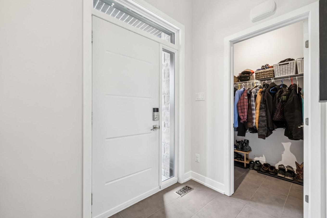 Hall d'entrée/Vestibule - 312 Ch. Jean-Paul-Lemieux, Chelsea, QC - Indoor