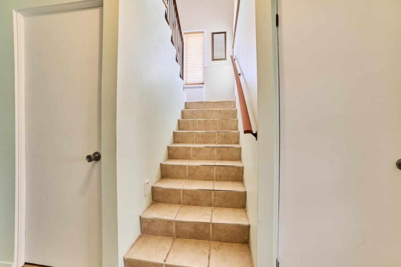 Staircase - 658 Rue Rabelais, Saguenay (Chicoutimi), QC - Indoor Photo Showing Other Room