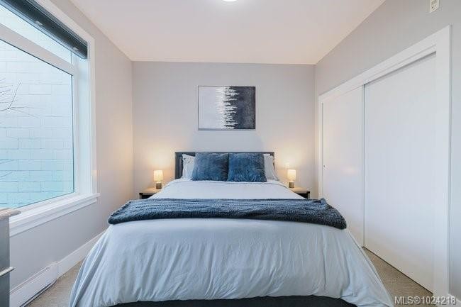 201-606 Speed Ave, Victoria, BC - Indoor Photo Showing Bedroom