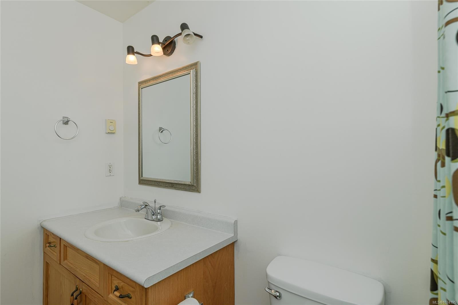 307-3226 Cowichan Lake Rd, Duncan, BC - Indoor Photo Showing Bathroom