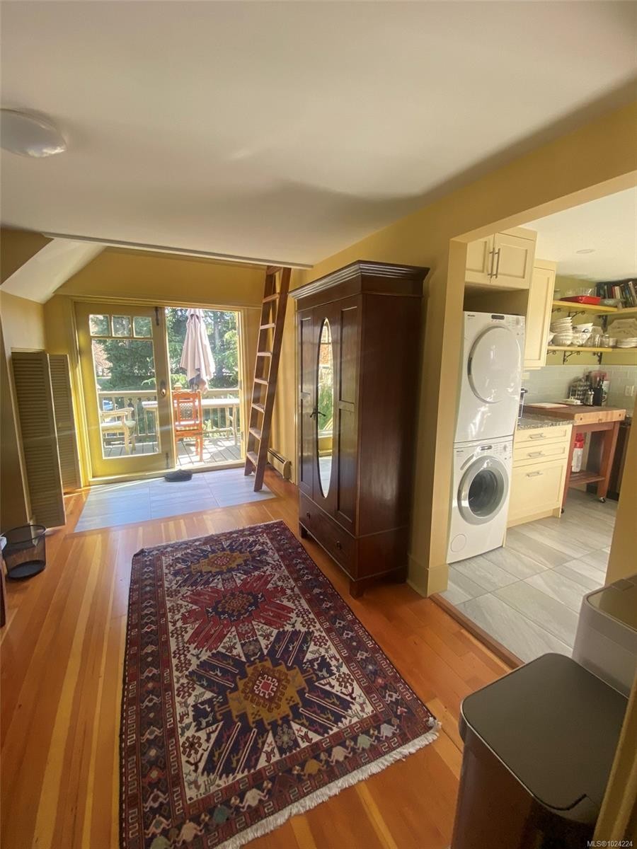 903 Humboldt St, Victoria, BC - Indoor