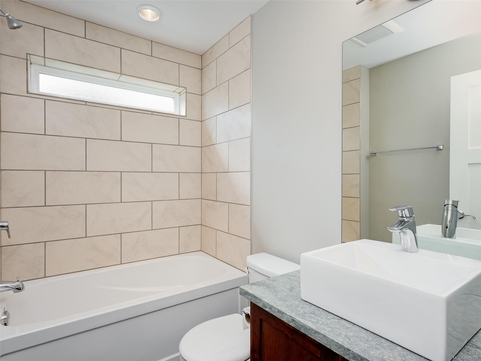 9173 Basswood Rd, North Saanich, BC