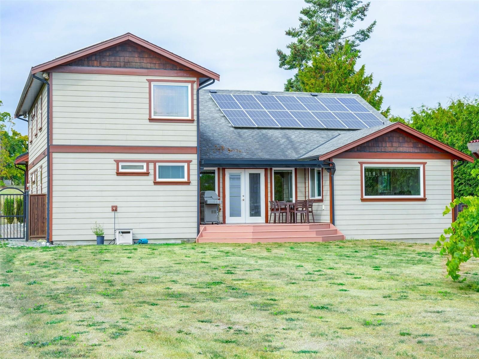 9173 Basswood Rd, North Saanich, BC