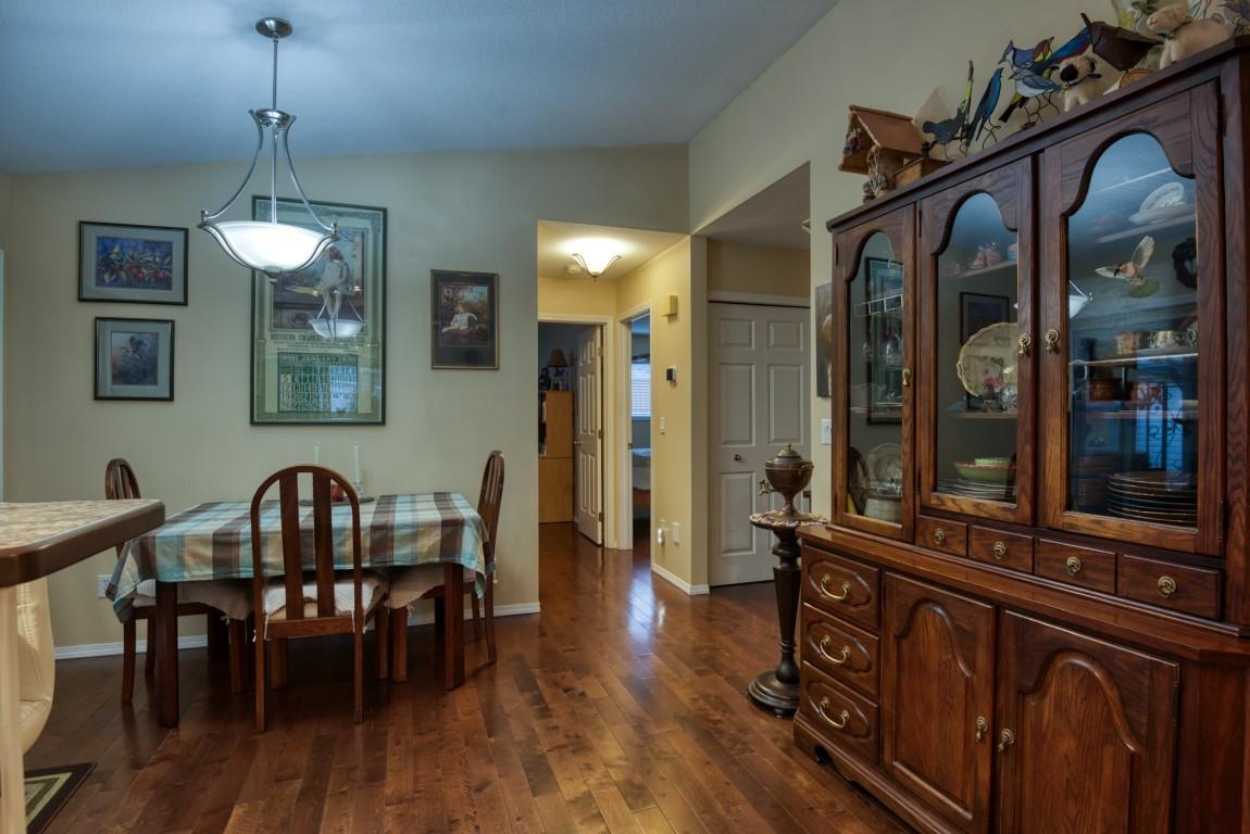 140 Heron Drive, Penticton, BC - Indoor Photo Showing Dining Room
