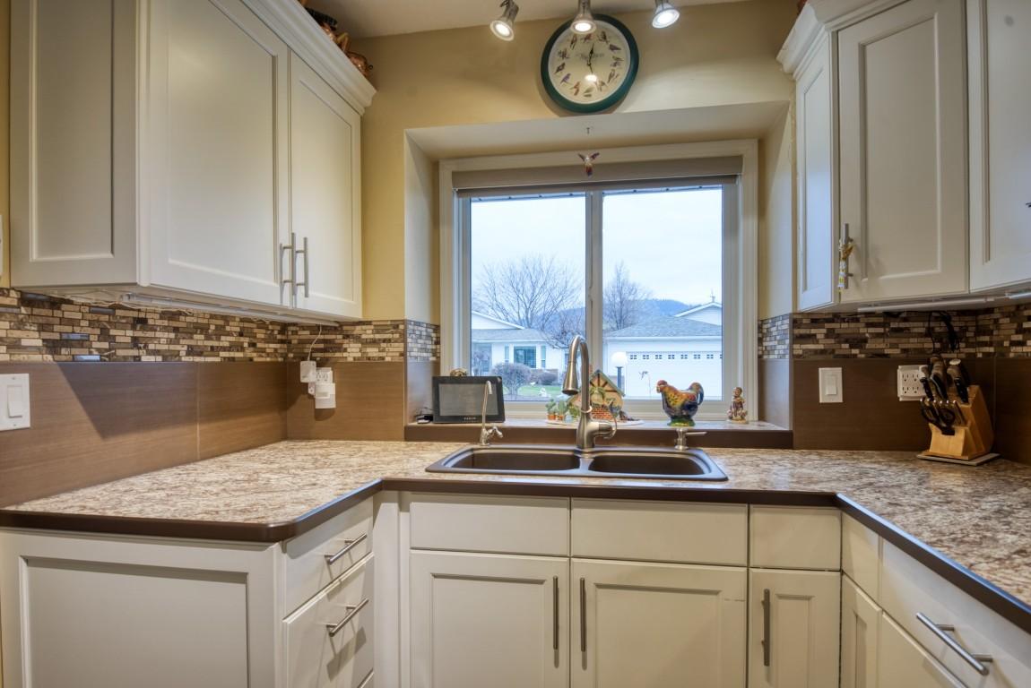 140 Heron Drive, Penticton, BC - Indoor Photo Showing Kitchen With Double Sink