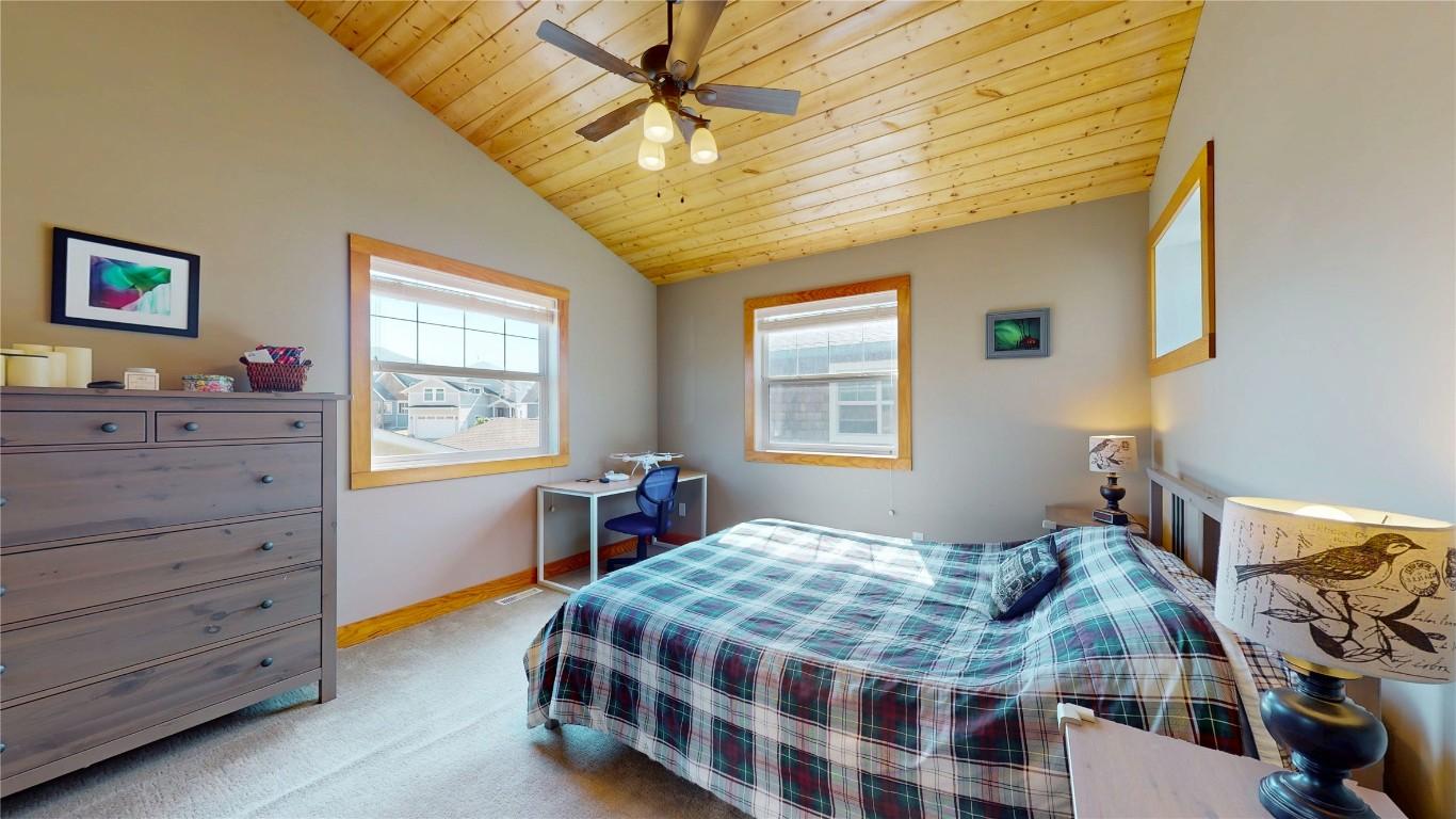 22-6324 Laurier Avenue, Wardner, BC - Indoor Photo Showing Bedroom