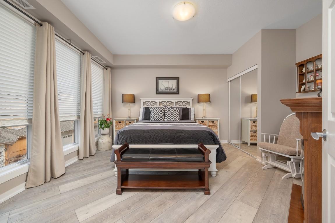 213-3550 Woodsdale Road, Lake Country, BC - Indoor Photo Showing Bedroom