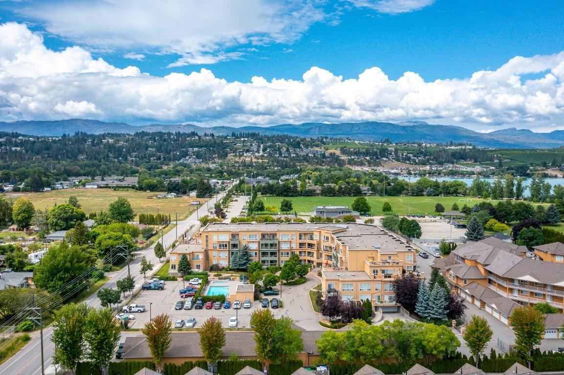 213-3550 Woodsdale Road, Lake Country, BC - Outdoor With View