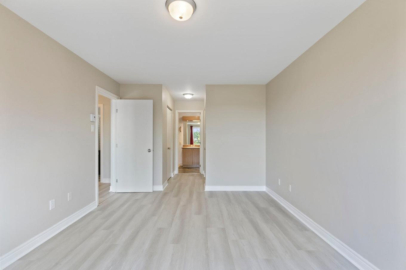 Chambre à coucher principale - 405-5220 Boul. Des Sources, Montréal (Pierrefonds-Roxboro), QC - Indoor Photo Showing Other Room