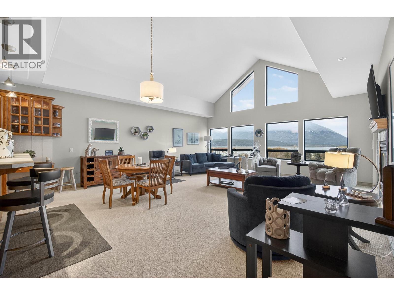 571 6 Street Ne Unit# 302, Salmon Arm, BC - Indoor