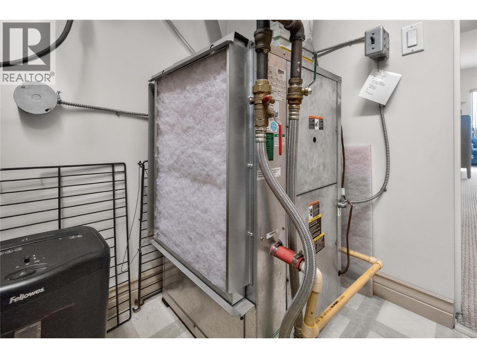 571 6 Street Ne Unit# 302, Salmon Arm, BC - Indoor