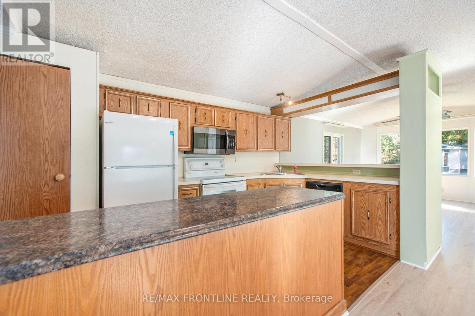 313 Acacia Road, Drummond/North Elmsley, ON - Indoor Photo Showing Kitchen
