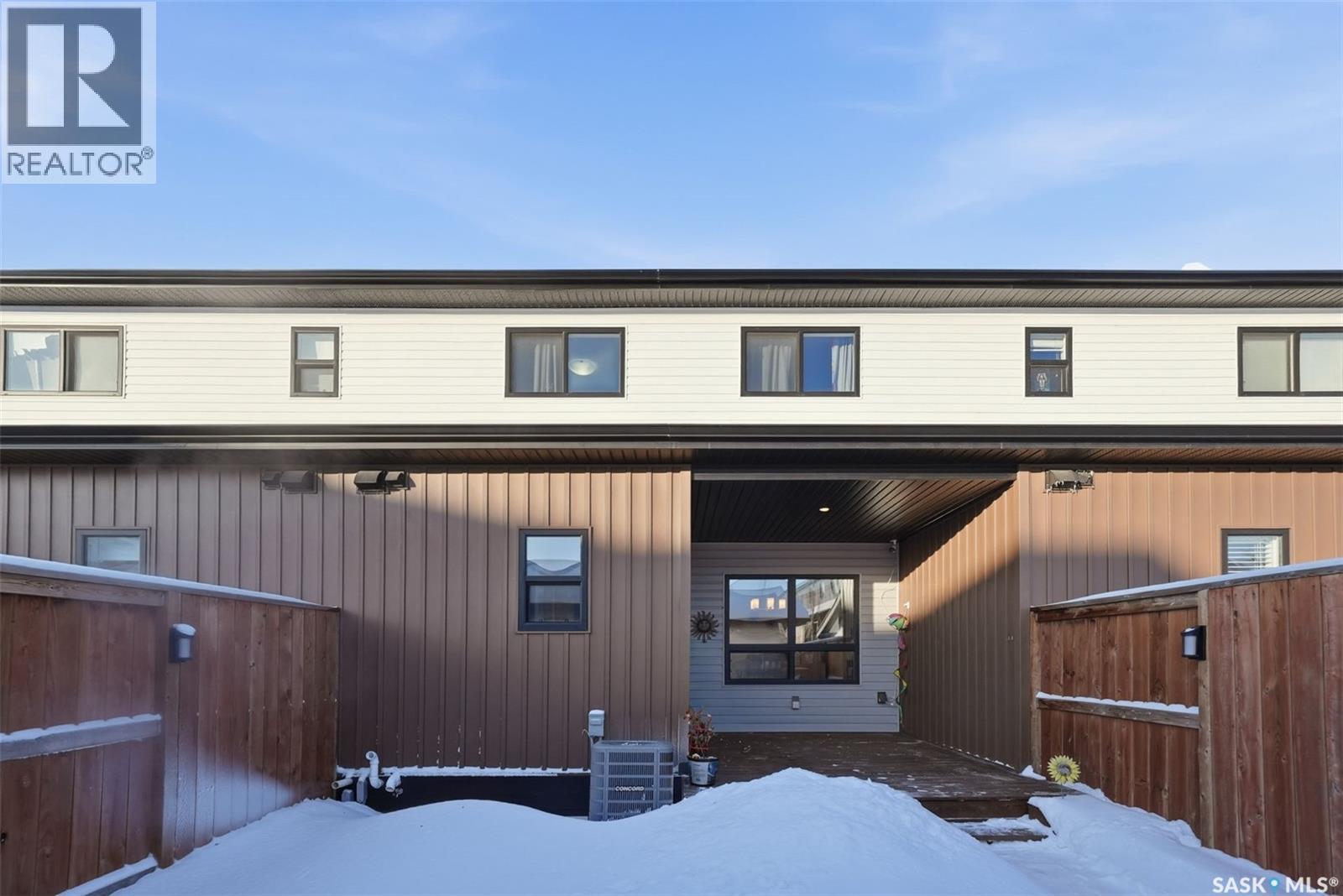 705 Evergreen Boulevard, Saskatoon, SK - Outdoor With Exterior