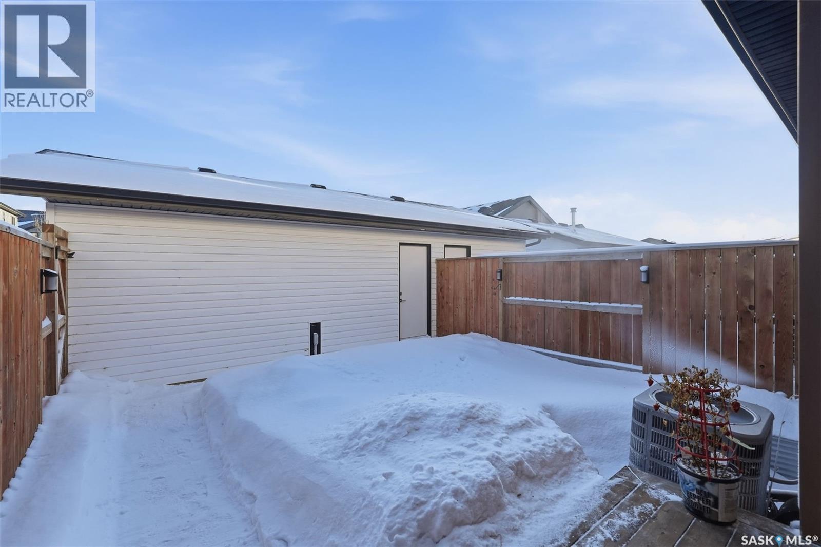 705 Evergreen Boulevard, Saskatoon, SK - Outdoor