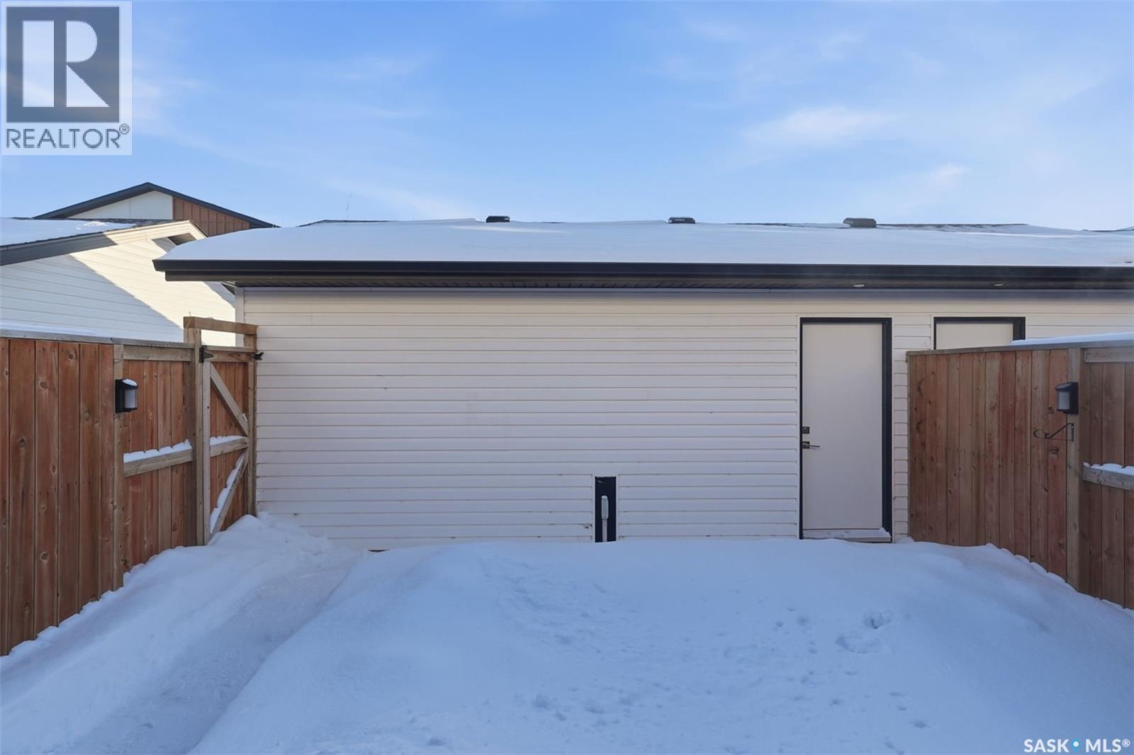 705 Evergreen Boulevard, Saskatoon, SK - Outdoor With Exterior