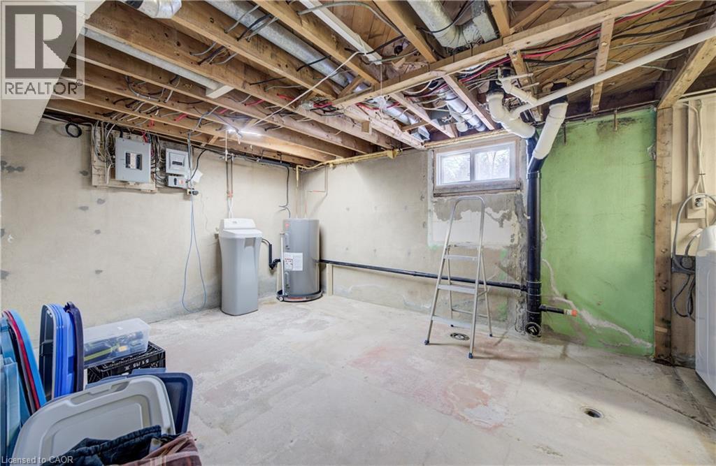 33 Elginfield Drive, Guelph, ON - Indoor Photo Showing Basement