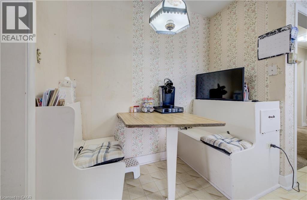 33 Elginfield Drive, Guelph, ON - Photo Showing Other Room