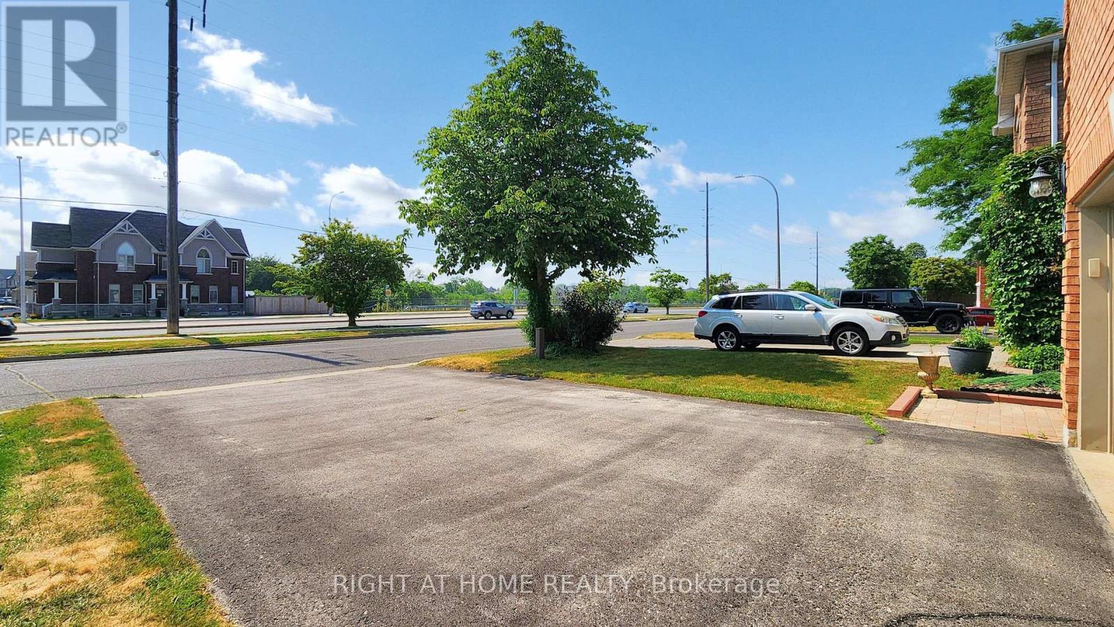 46 Furrow Drive, Whitby (Rolling Acres), ON - Outdoor