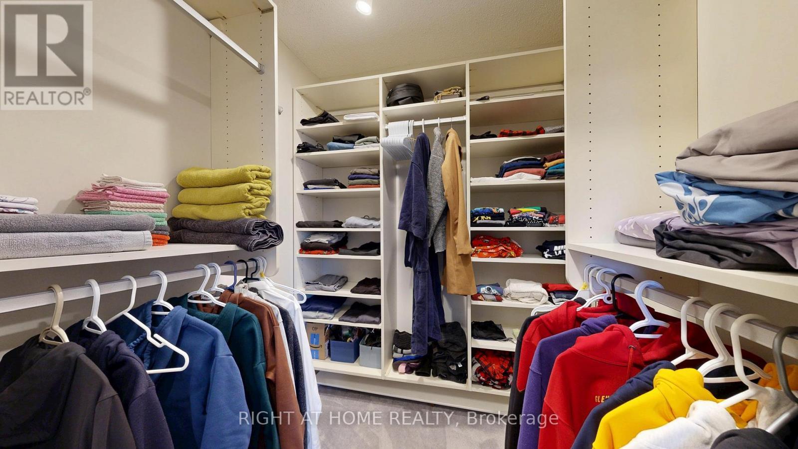 46 Furrow Drive, Whitby (Rolling Acres), ON - Indoor With Storage