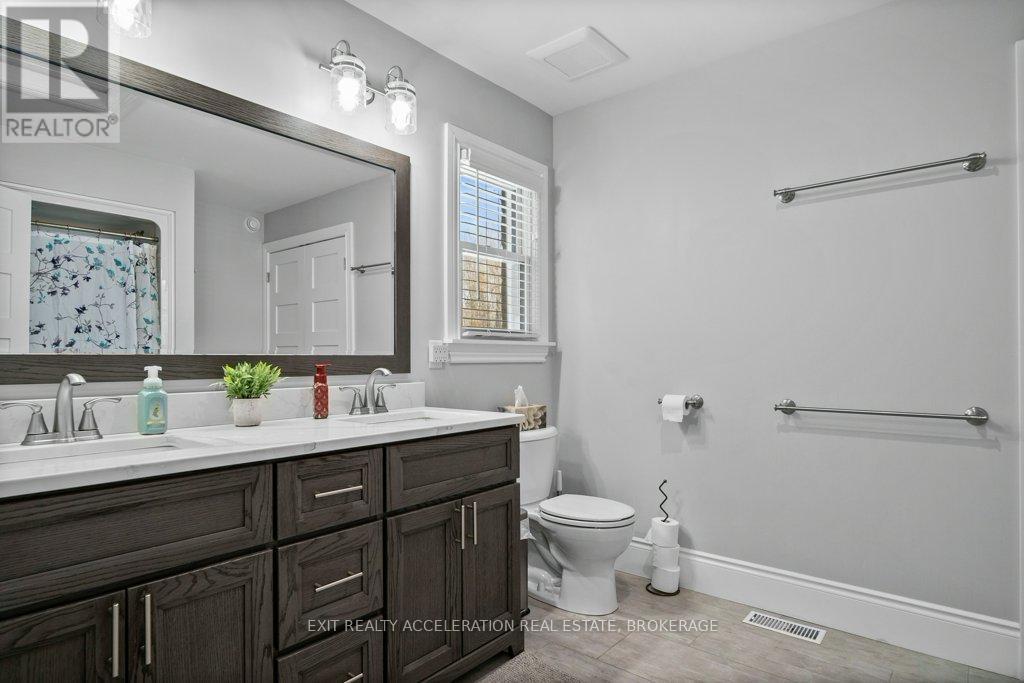 5123 County Road 4, Stone Mills (Stone Mills), ON - Indoor Photo Showing Bathroom
