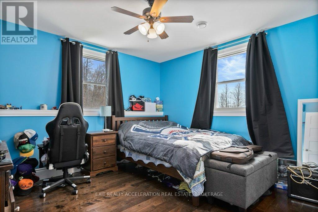 5123 County Road 4, Stone Mills (Stone Mills), ON - Indoor Photo Showing Bedroom