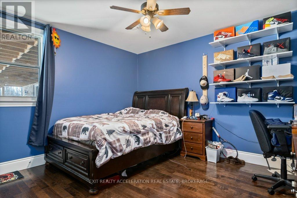 5123 County Road 4, Stone Mills (Stone Mills), ON - Indoor Photo Showing Bedroom