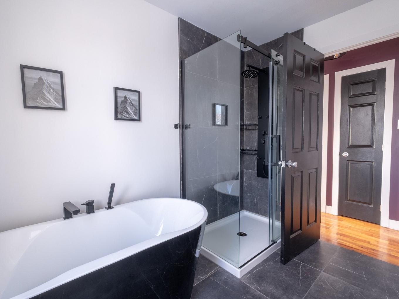 Bathroom - 108 Rue Joseph-Théberge, Saint-Mathias-Sur-Richelieu, QC - Indoor Photo Showing Bathroom