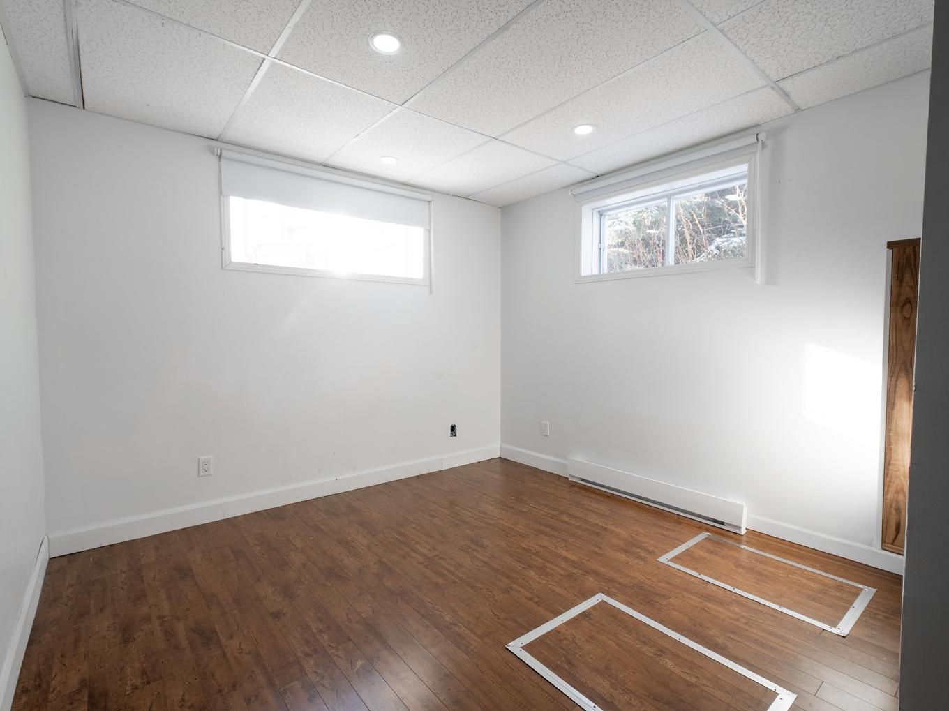 Family room - 108 Rue Joseph-Théberge, Saint-Mathias-Sur-Richelieu, QC - Indoor Photo Showing Other Room