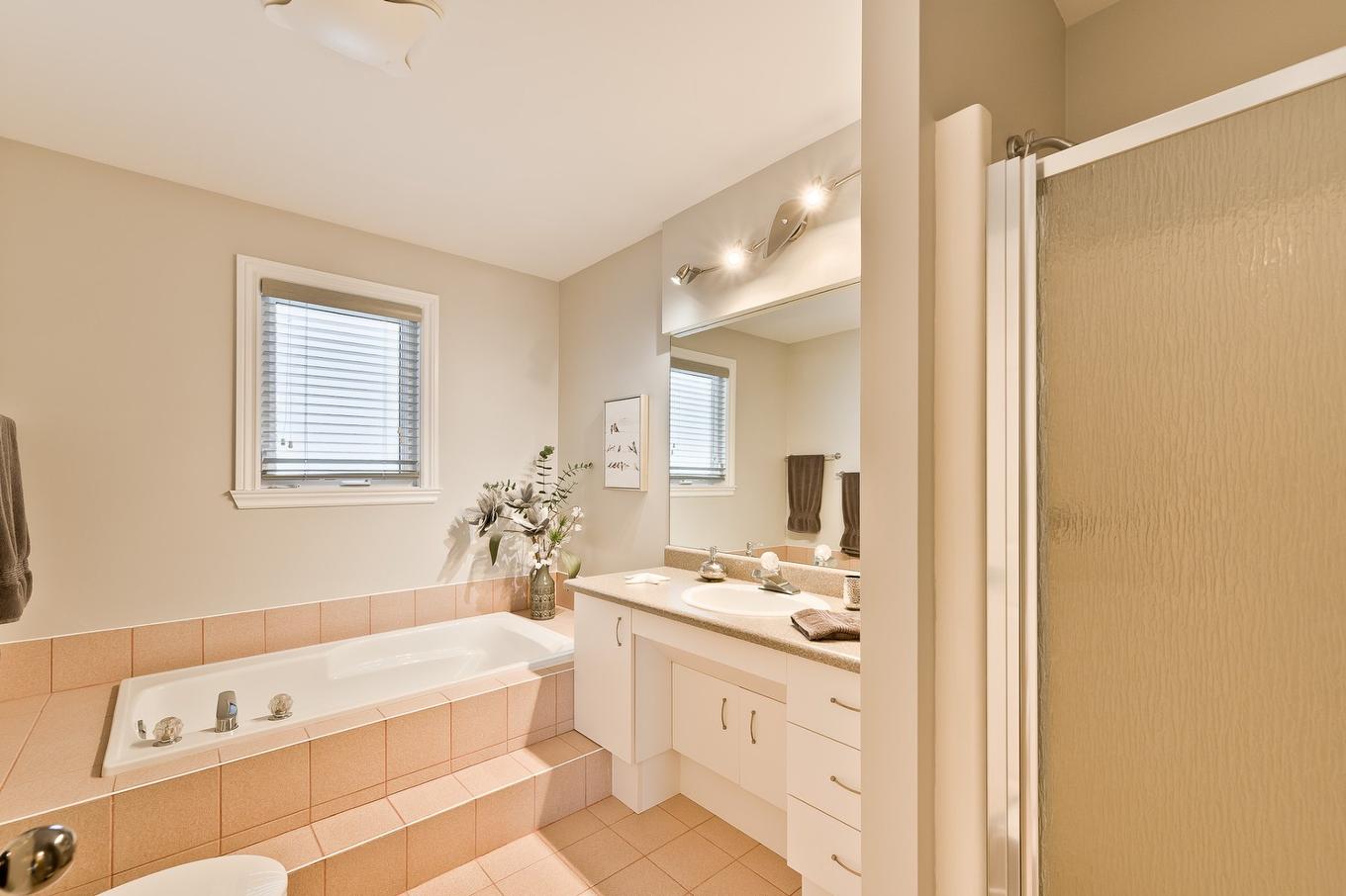 Bathroom - 992 Rue Du Sieur-D'Iberville, Sherbrooke (Les Nations), QC - Indoor Photo Showing Bathroom