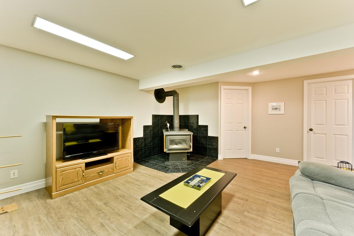 Family room - 992 Rue Du Sieur-D'Iberville, Sherbrooke (Les Nations), QC - Indoor