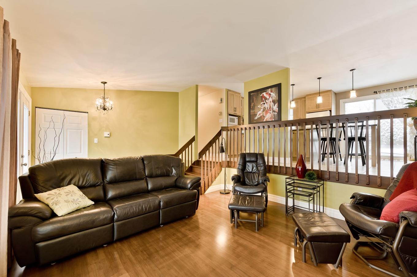 Living room - 992 Rue Du Sieur-D'Iberville, Sherbrooke (Les Nations), QC - Indoor Photo Showing Living Room