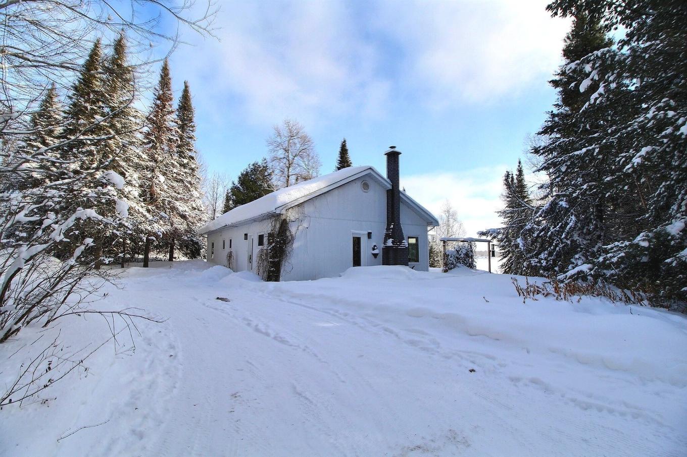 Façade - 157 Sent. Des Fougères, Val-D'Or, QC - Outdoor