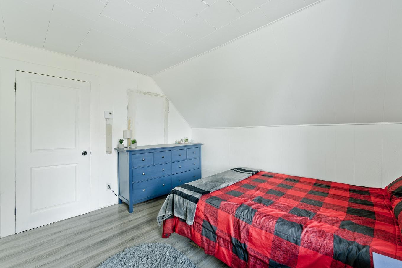 Chambre à coucher - 1455 Ch. Favreau, Sainte-Edwidge-De-Clifton, QC - Indoor Photo Showing Bedroom