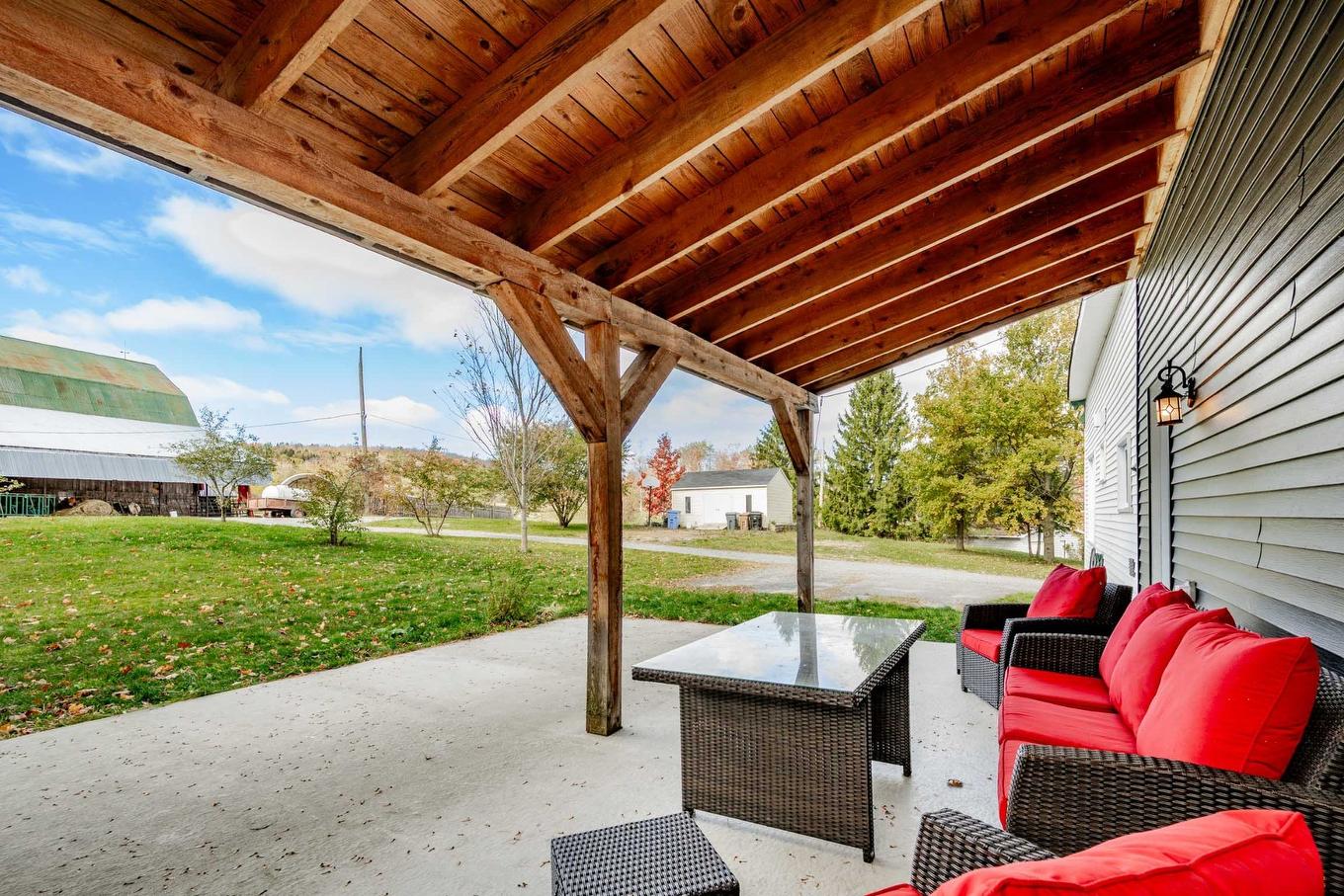 Extérieur - 1455 Ch. Favreau, Sainte-Edwidge-De-Clifton, QC - Outdoor With Deck Patio Veranda With Exterior