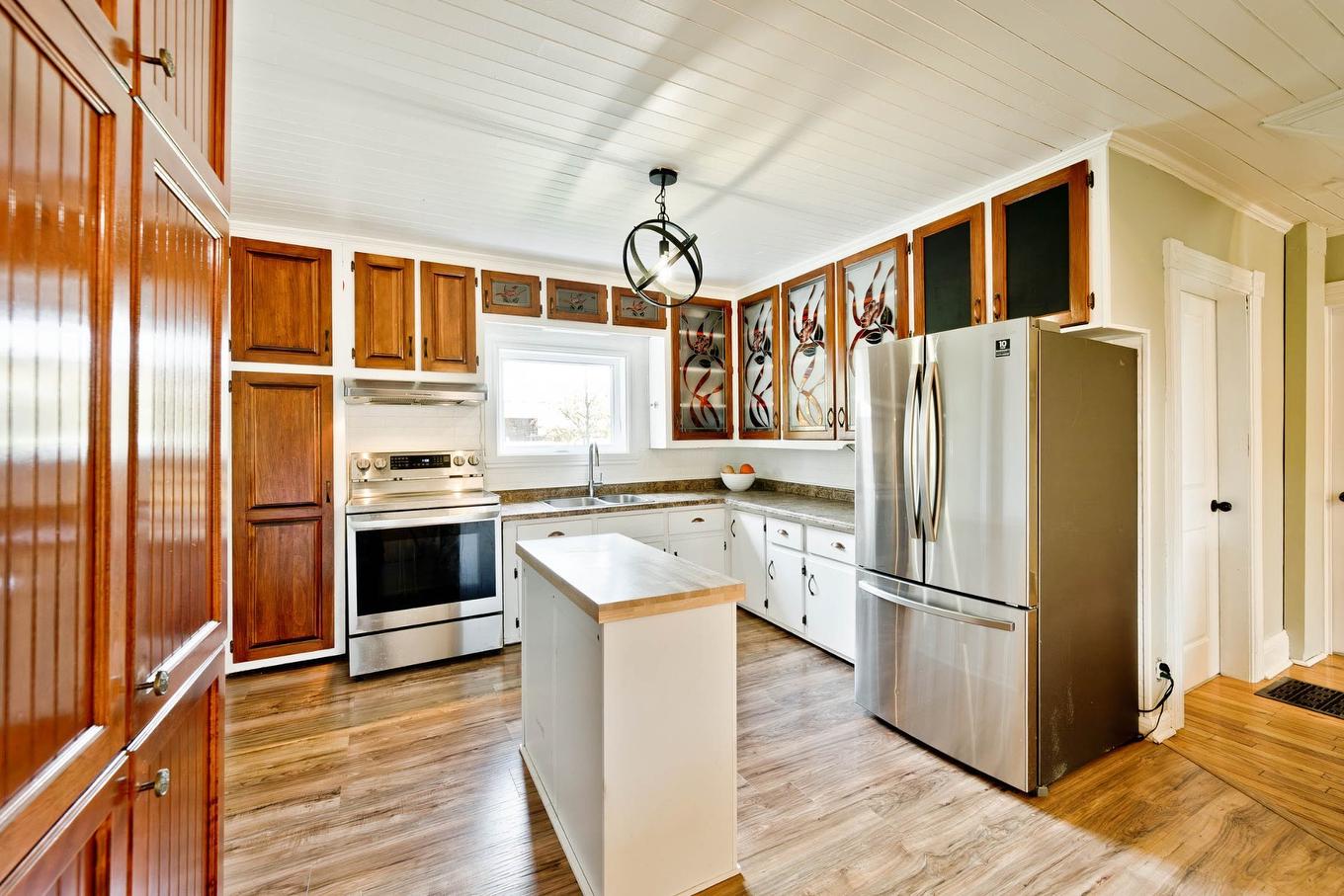 Cuisine - 1455 Ch. Favreau, Sainte-Edwidge-De-Clifton, QC - Indoor Photo Showing Kitchen