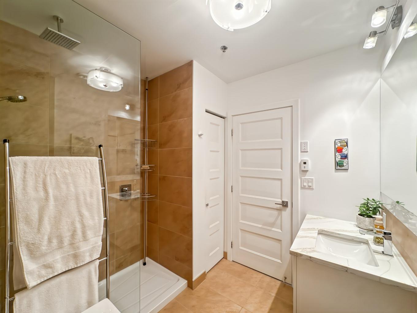 Bathroom - 508-9200 Rue Hochelaga, Montréal (Mercier/Hochelaga-Maisonneuve), QC - Indoor Photo Showing Bathroom