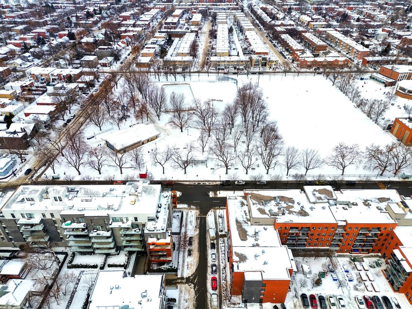 Aerial photo - 508-9200 Rue Hochelaga, Montréal (Mercier/Hochelaga-Maisonneuve), QC - Outdoor With View