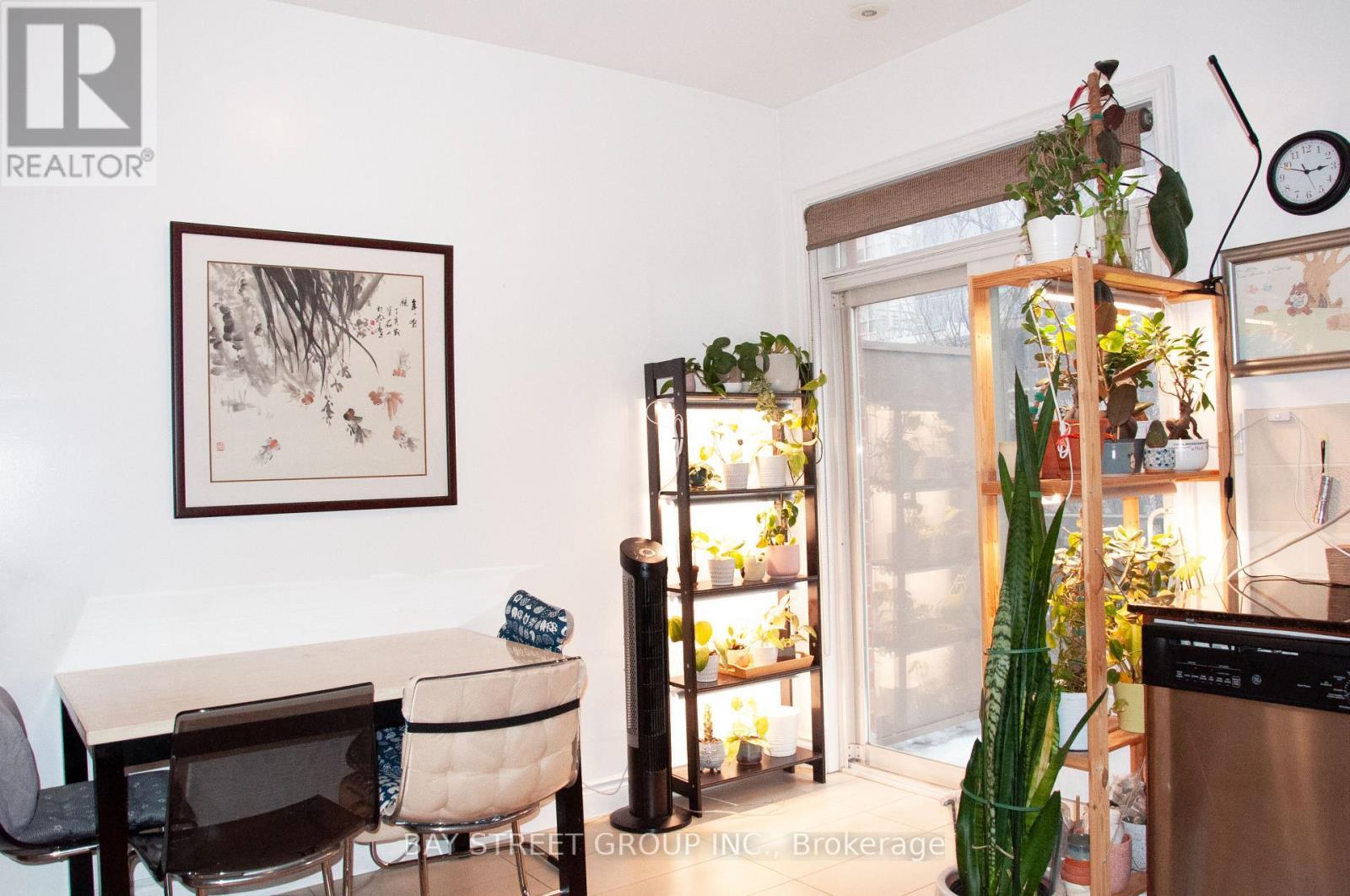 57 Galleria Parkway, Markham, ON - Indoor Photo Showing Dining Room
