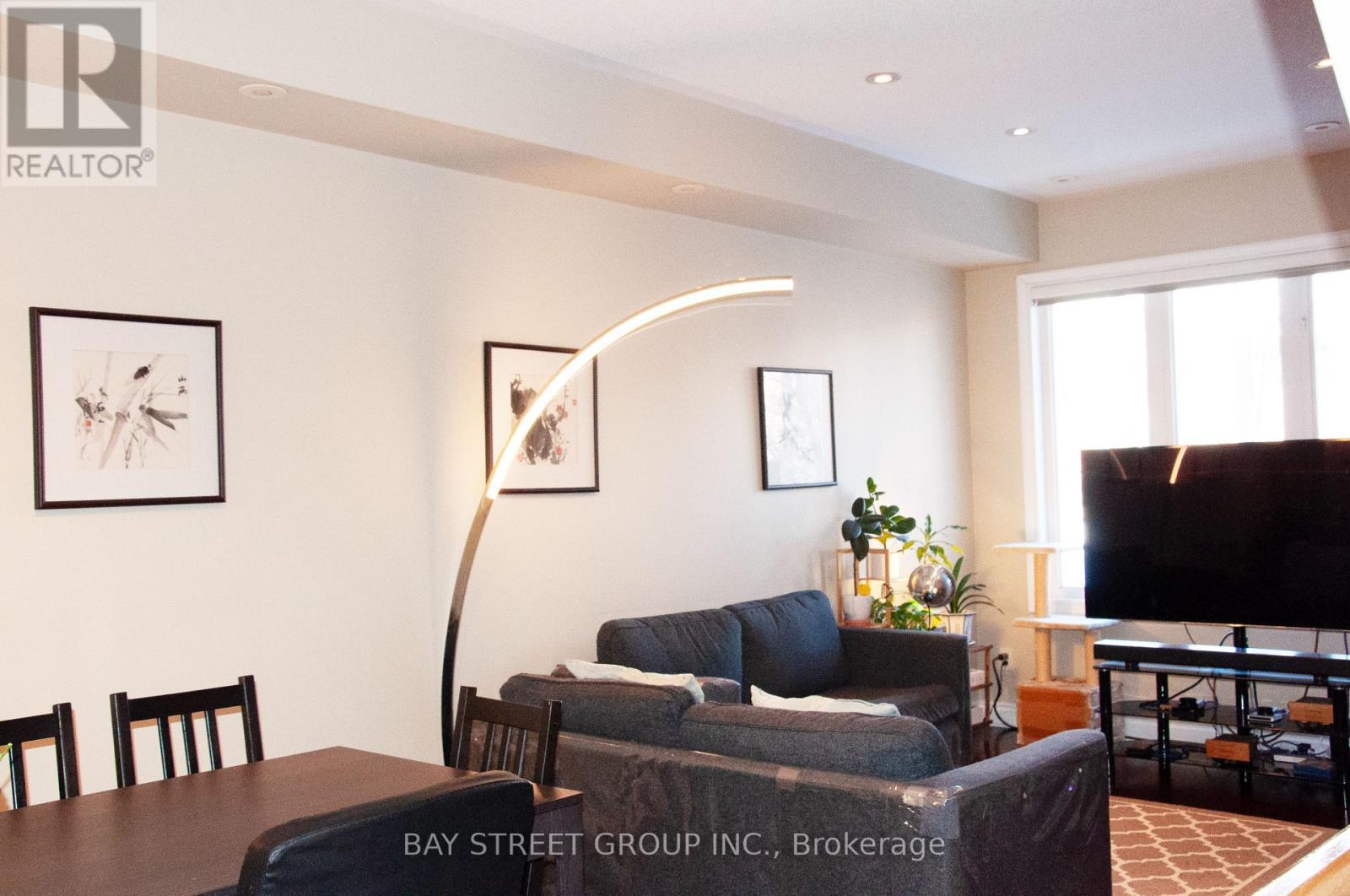 57 Galleria Parkway, Markham, ON - Indoor