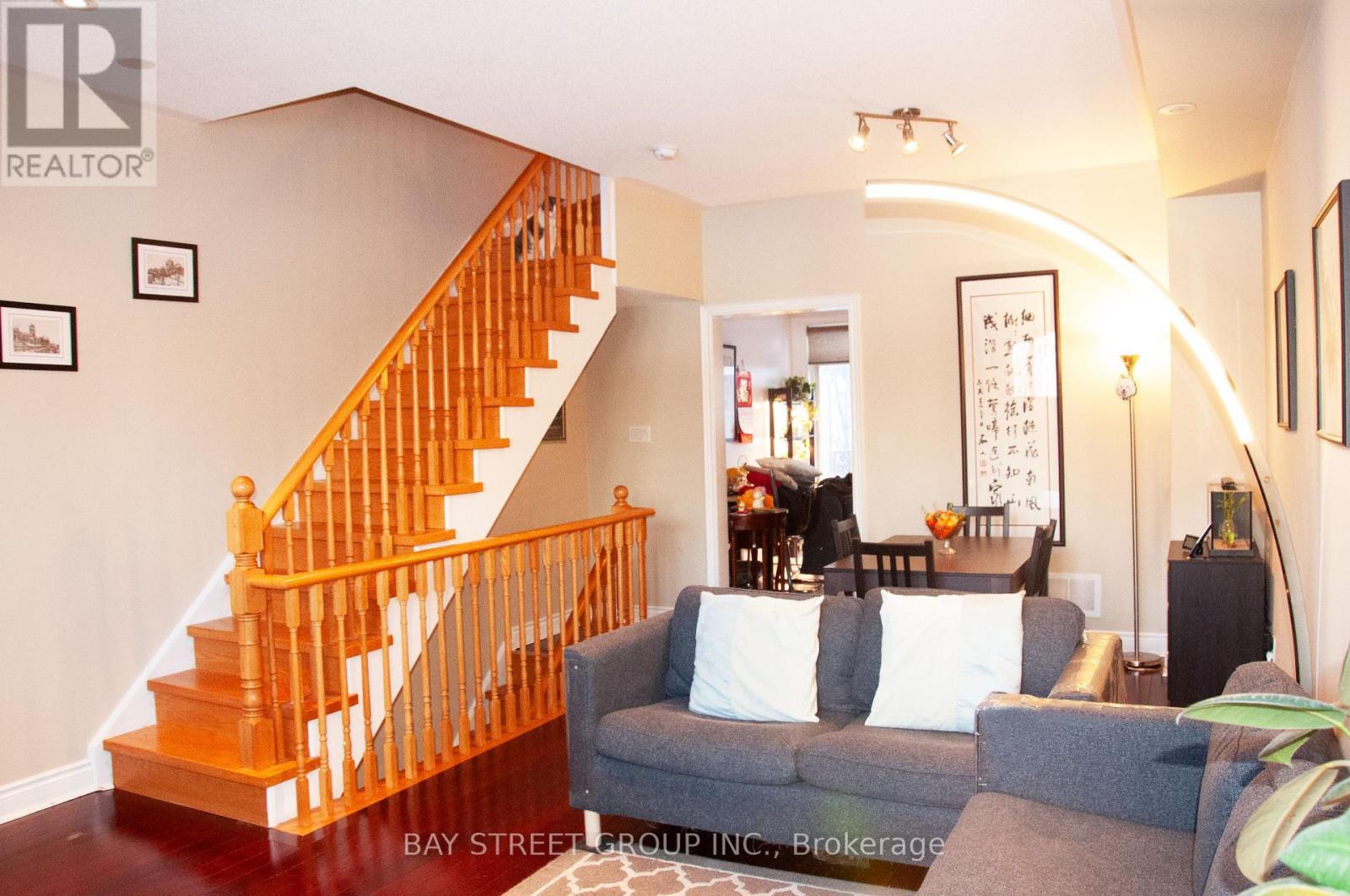 57 Galleria Parkway, Markham, ON - Indoor