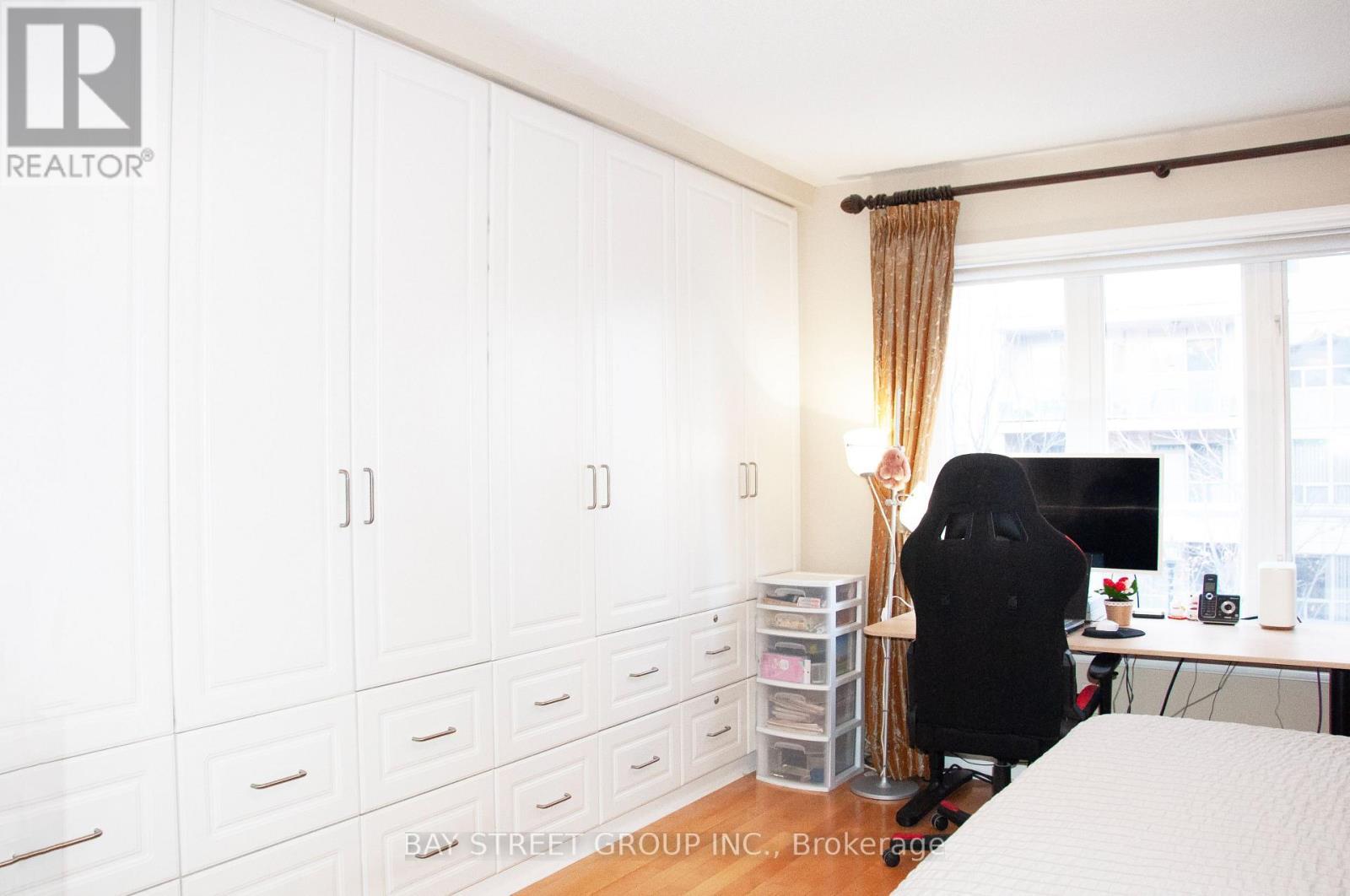 57 Galleria Parkway, Markham, ON - Indoor Photo Showing Office