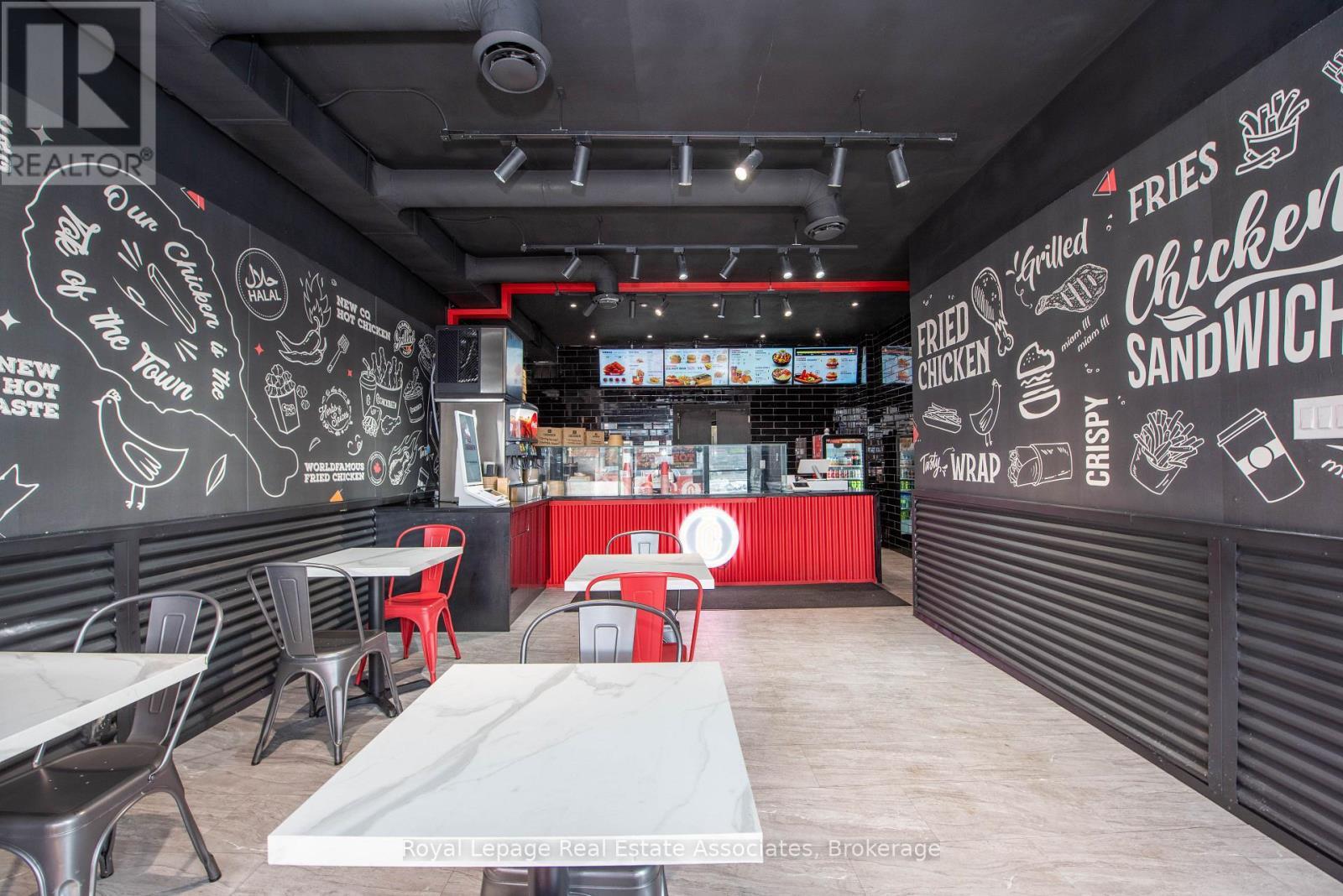 Main - 3071 Hurontario Street, Mississauga, ON