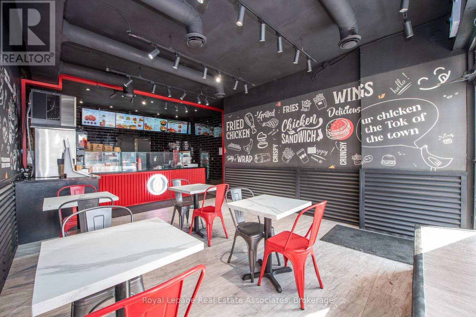 Main - 3071 Hurontario Street, Mississauga, ON