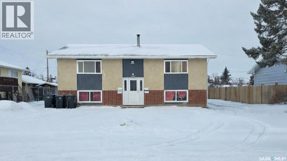 1411 111Th Street, North Battleford, SK - Outdoor