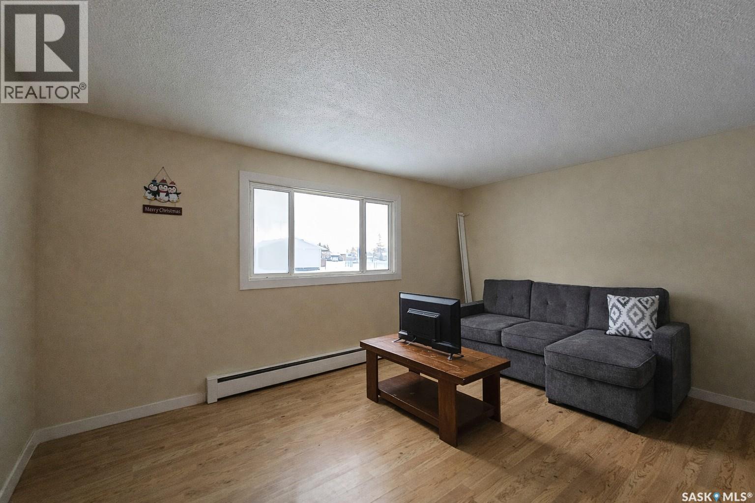 1411 111Th Street, North Battleford, SK - Indoor Photo Showing Other Room