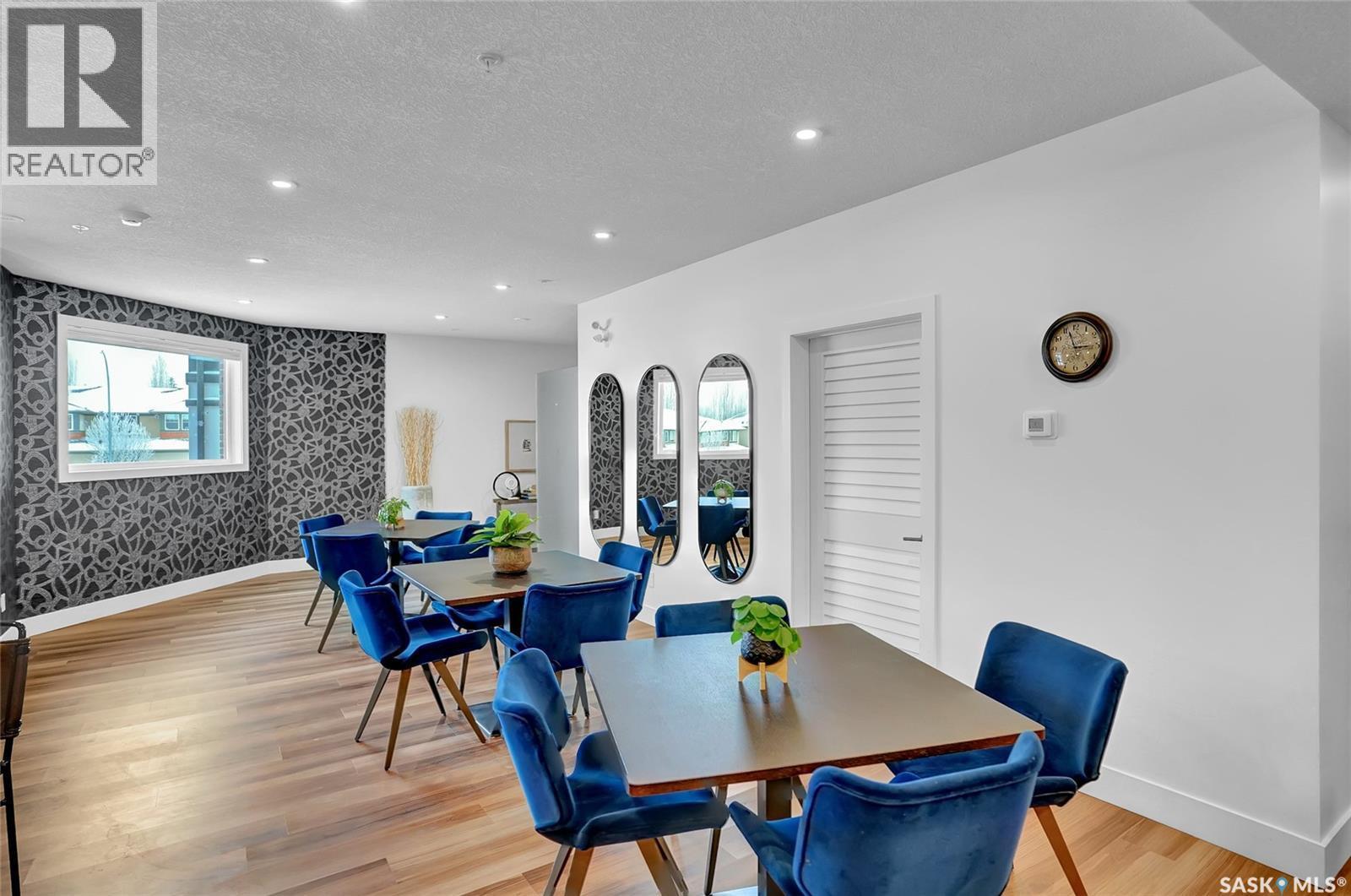 206 3581 Evans Court, Regina, SK - Indoor Photo Showing Dining Room