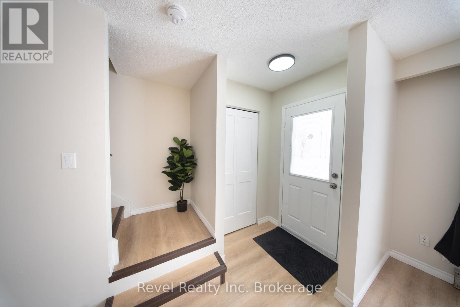 1728 Mckeown Avenue, North Bay (Widdifield), ON - Indoor Photo Showing Other Room