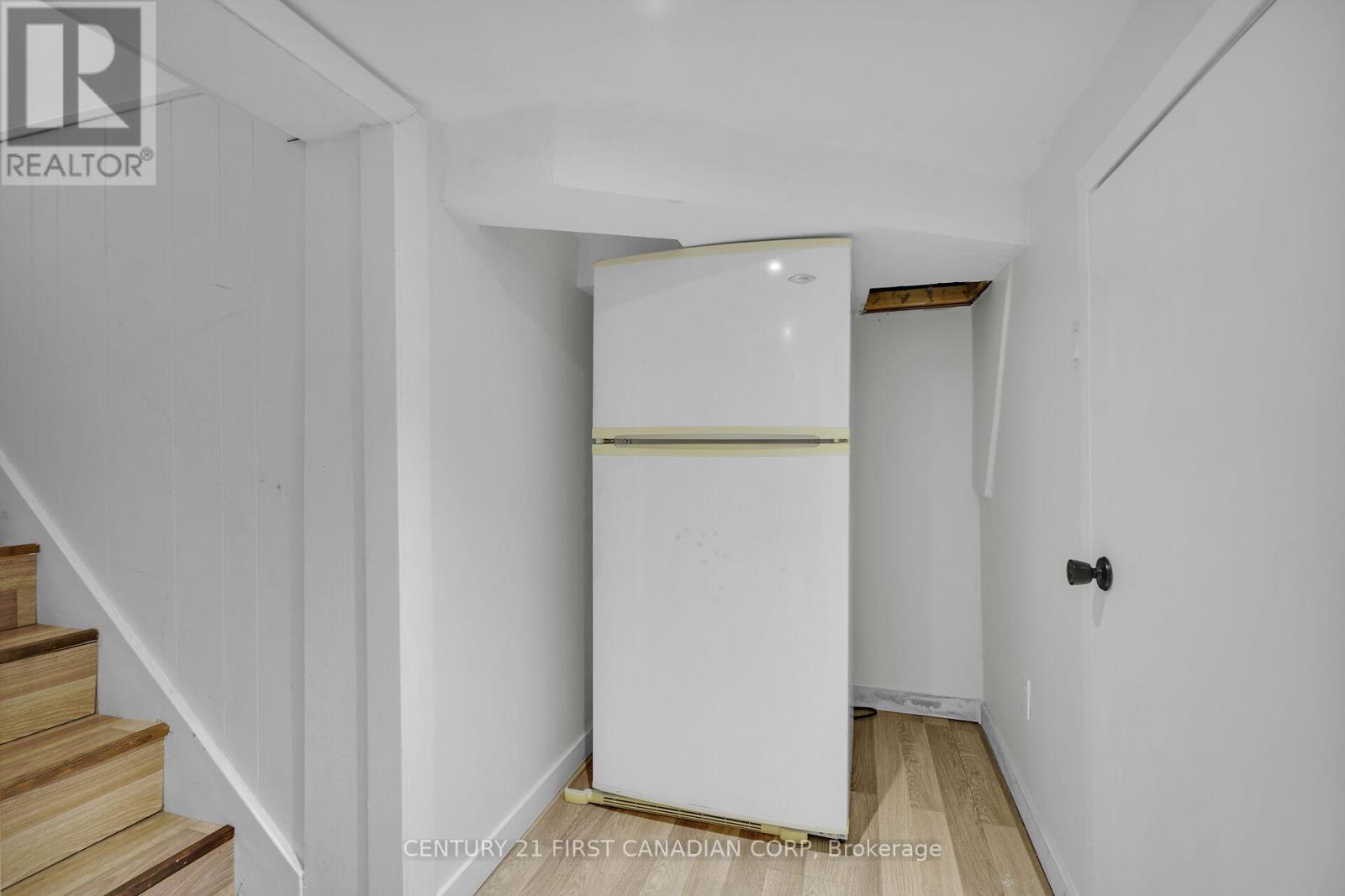 4279 South Routledge Road, London South (South V), ON - Indoor Photo Showing Other Room