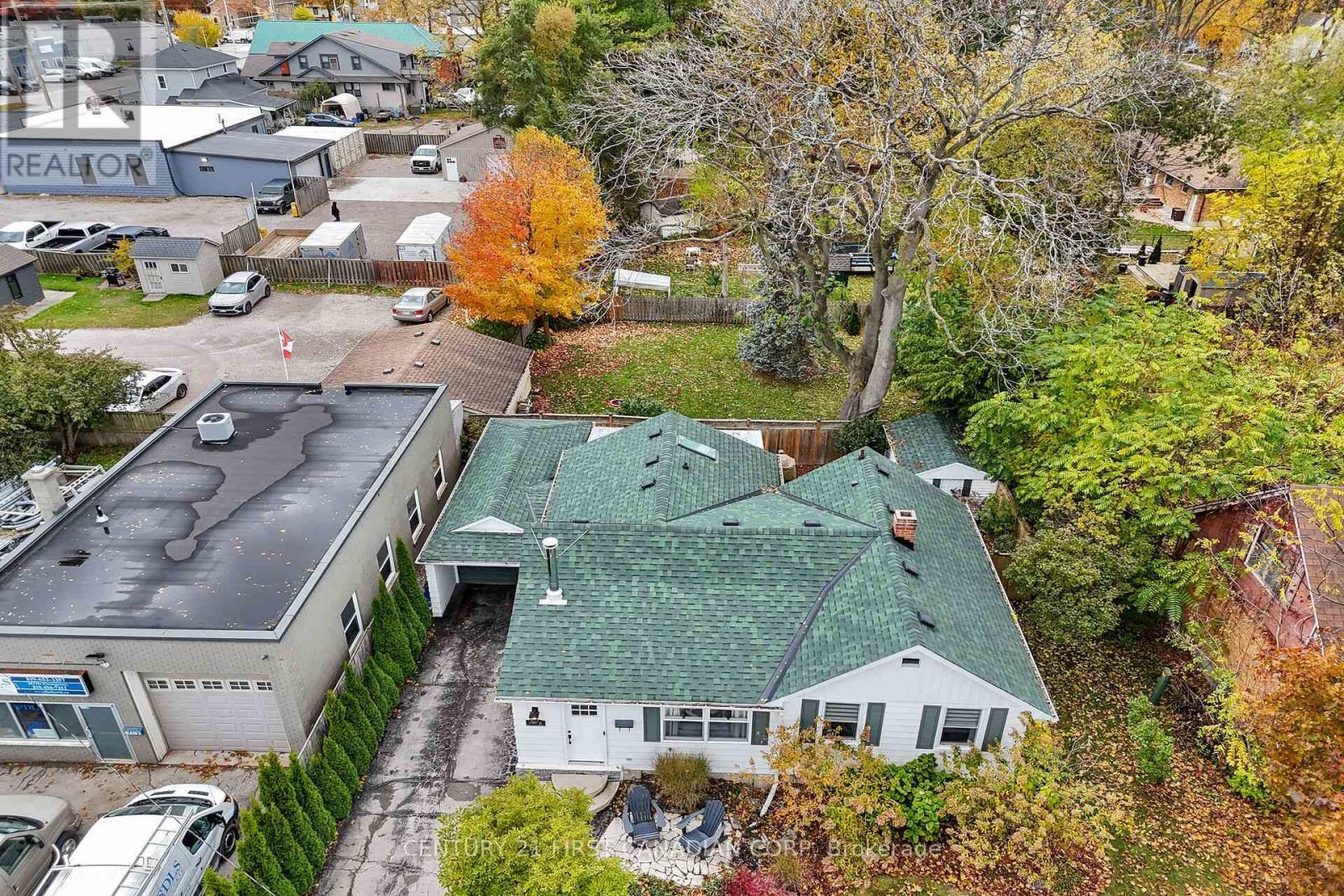 4279 South Routledge Road, London South (South V), ON - Outdoor